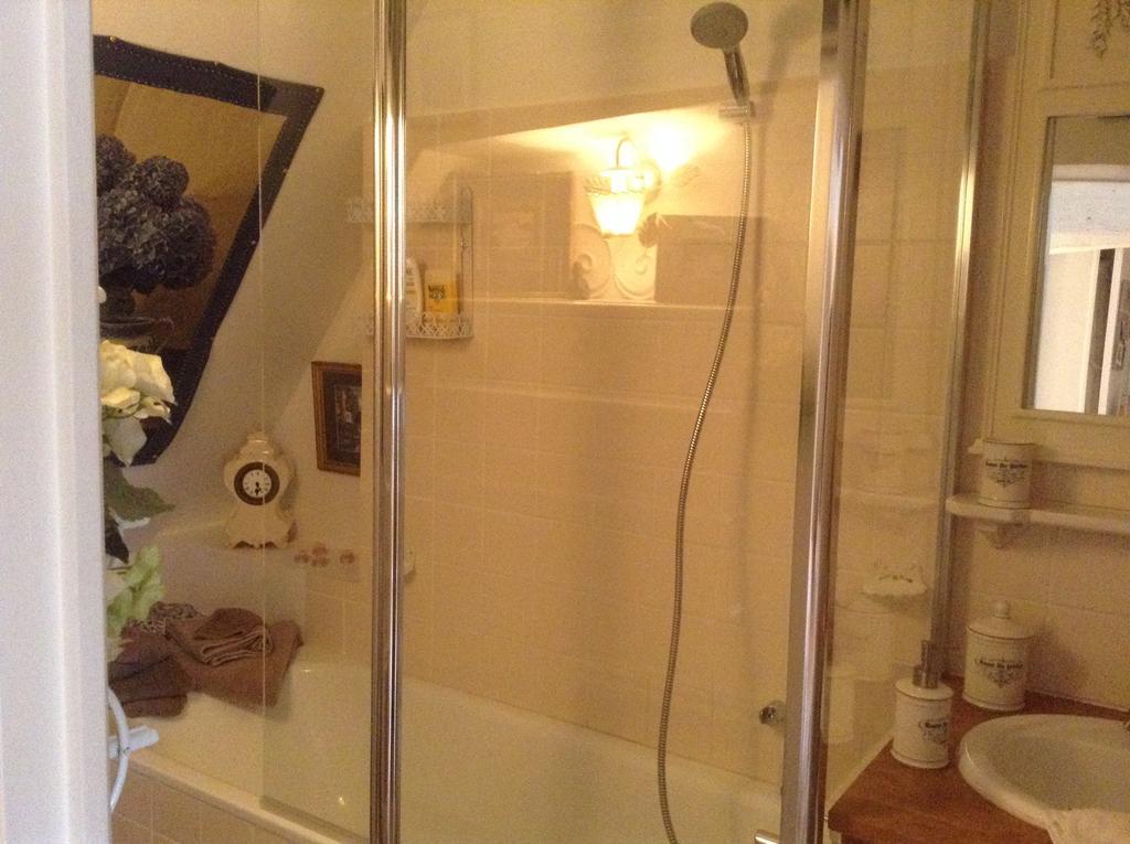 Lamaison Du Phare Honfleur Chambres D'Hotes Et Jacuzzi Prive Екстер'єр фото